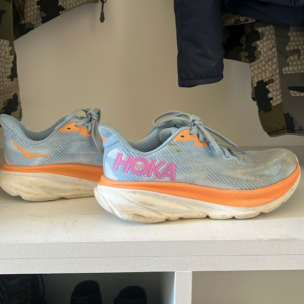 Hoka Clifton 9